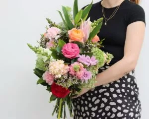 Buchet de flori pastelat in Bragadiru