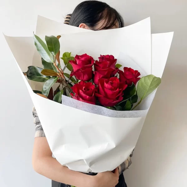 buchet trandafiri rosii perfect de la florariebragadiru.ro